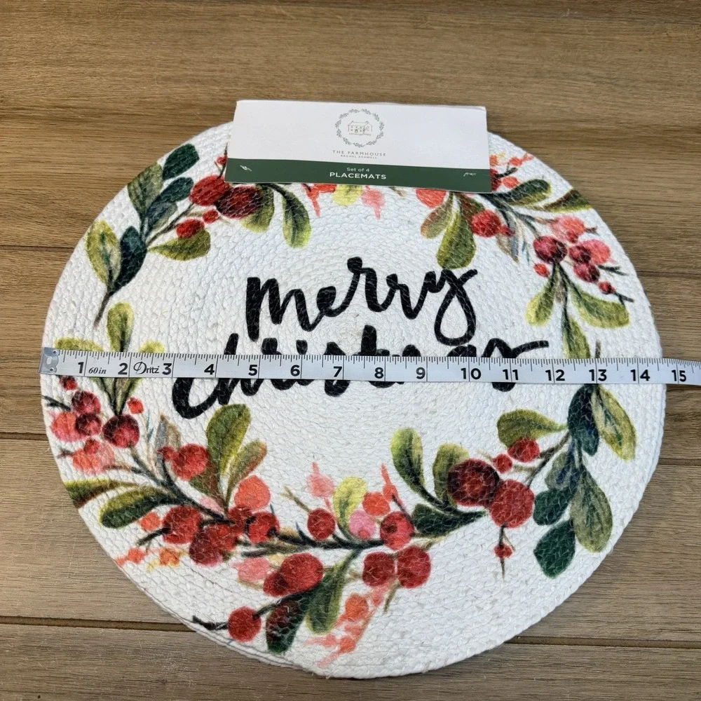 Rachel Ashwell Christmas Placemats Farmhouse Round Red Berries Merry Christmas
